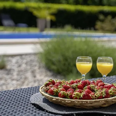 Bozac In Cukrici - Haus Fuer 6 Personen Vila *