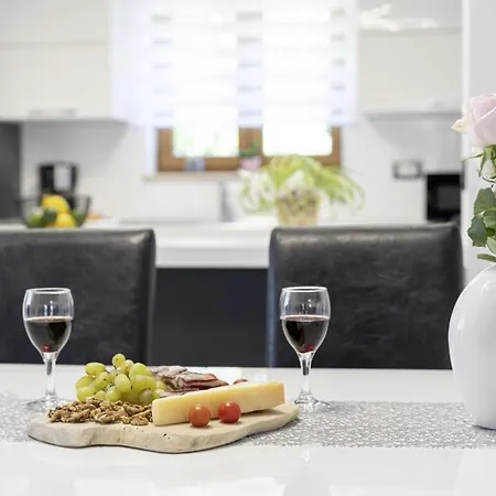 Bozac In Cukrici - Haus Fuer 6 Personen Svetvinčenat