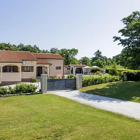 Bozac In Cukrici - Haus Fuer 6 Personen Villa *