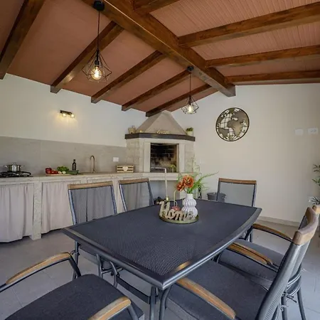 Bozac In Cukrici - Haus Fuer 6 Personen * Svetvincenat