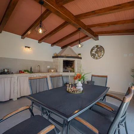Bozac In Cukrici - Haus Fuer 6 Personen * Svetvinčenat